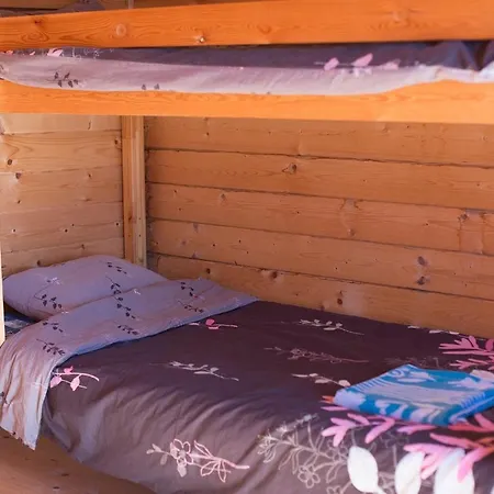 Paradise Surf Bugalow Small Campingplatz