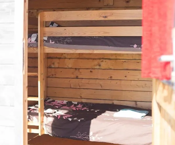 Paradise Surf Bugalow Small